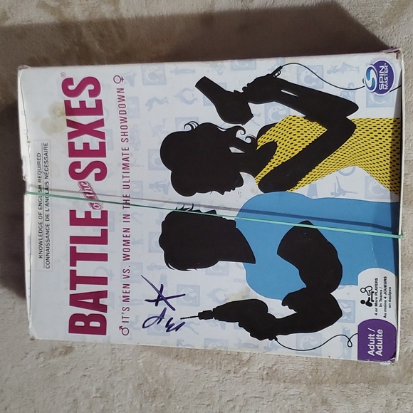 Hot Topic Other - Battle of the Sexes Board Game